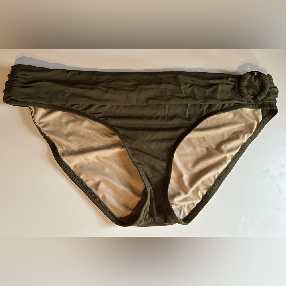J. Crew hunter green bikini bottom w tortoise accent size L great condition! 👙